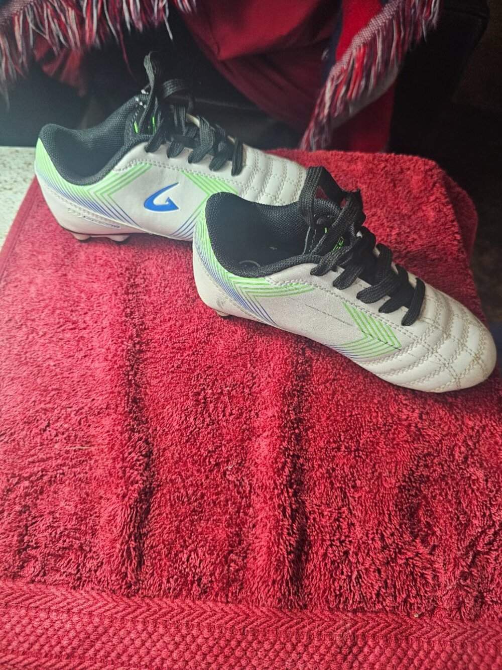 Geers Cleats - Boys Size 11 - Preowned